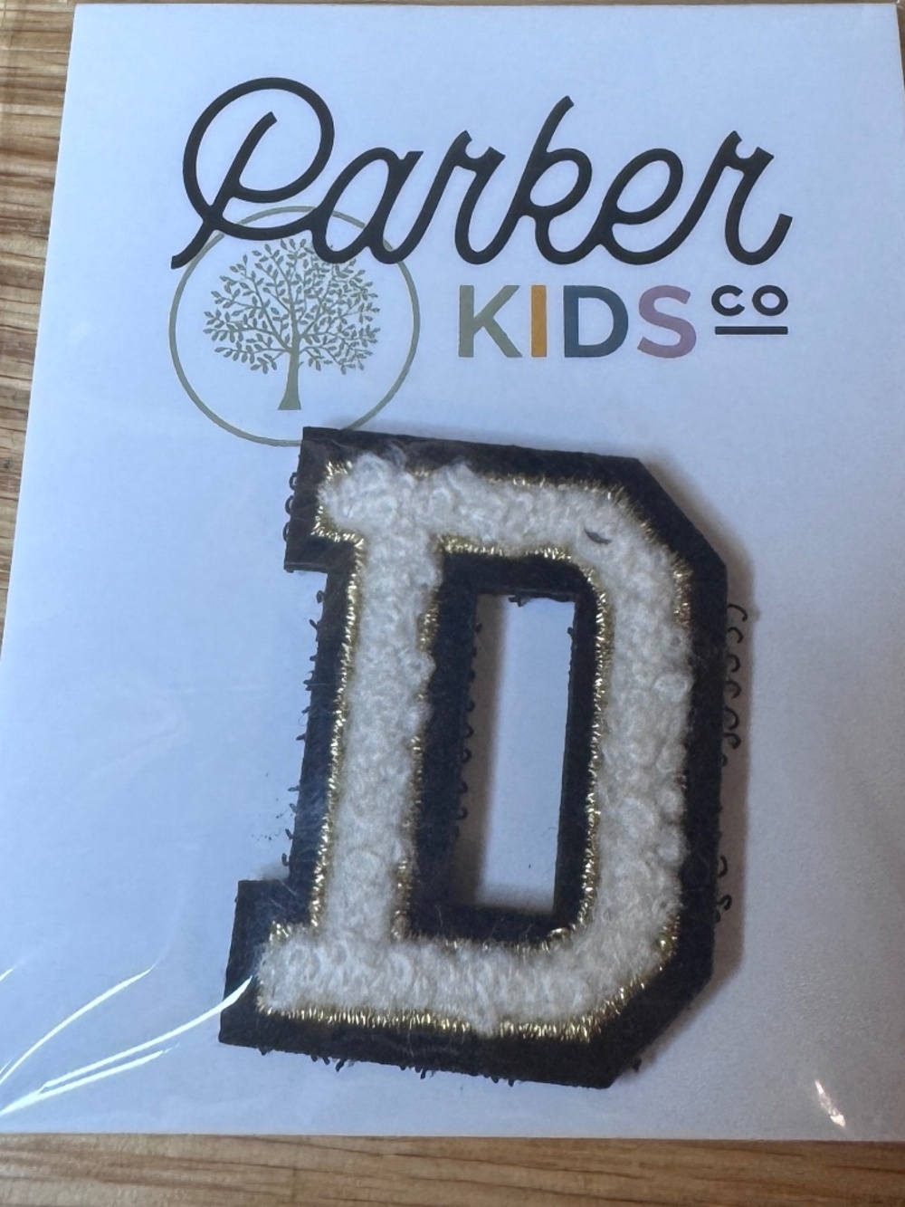 New Parker Kids Co Patch Letter "D" 1 1/2 In DIY Sewing Embroidered Patch Cute